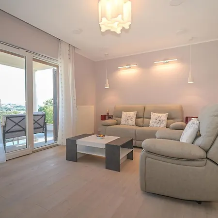 Apartment Antique View Solin *