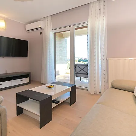 Antique View Solin Apartment *